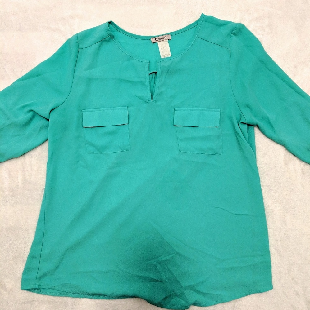 B_envied - Blouse WILL DONATE @ END OF YEAR - Picture 2 of 7